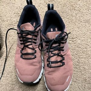 On Running Cloud 5 Waterproof Sneakers - Cocoa/Frost | Women’s Size 7.5.